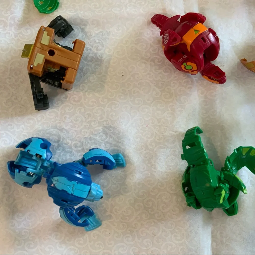 Bakugan Spin Master Lot Of 13 Figures B300 B700 Battle Brawlers Battle Planet